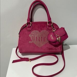 Juicy Couture QUEEN COUTURE SATCHEL
STYLE : 11JCD7NMX-RT RASPBERRY TART NWT